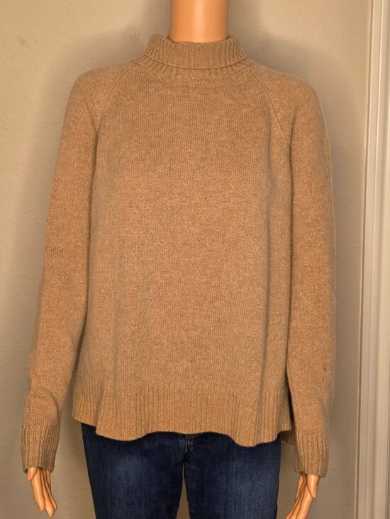 Ann Taylor Sweaters - Ann Taylor Camel Colored Turtleneck Long Sleeve Women's Sweater, Size Medium